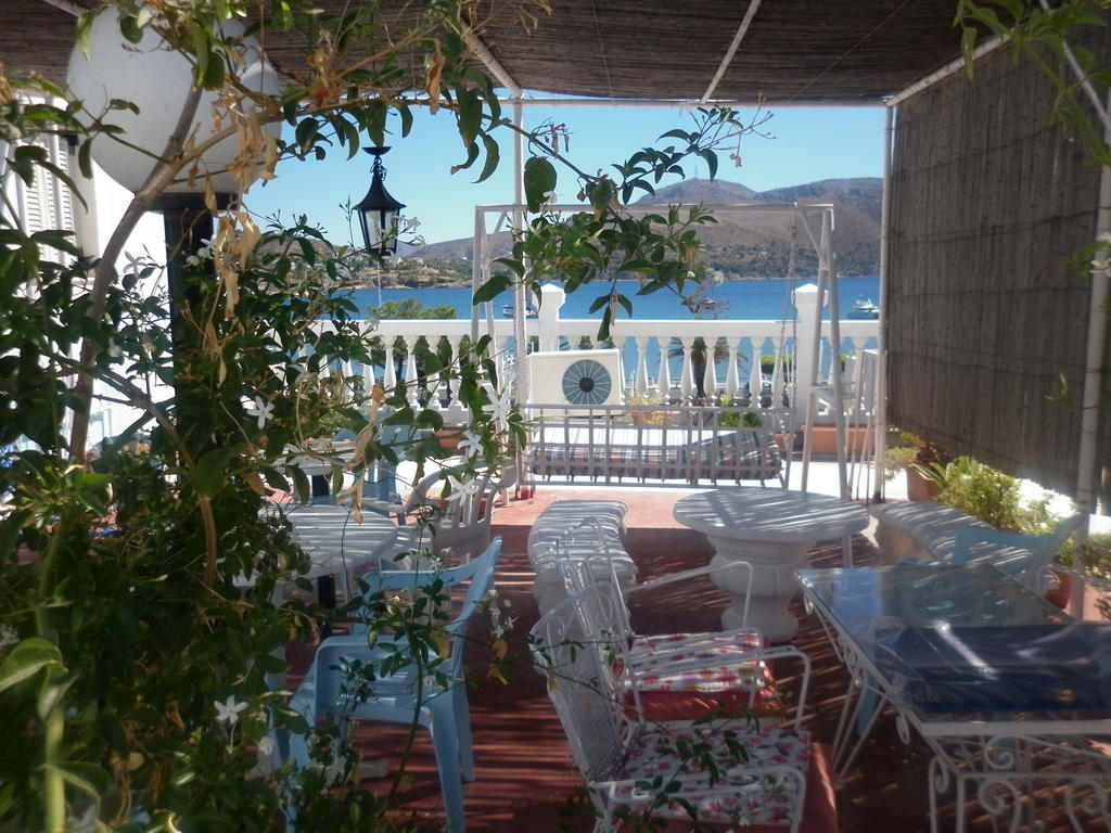 Miramare Hotel Lakkion Exterior photo